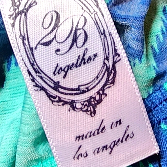 NWOT 2B Together Blue and Turquoise Tunic - Picture 2 of 4